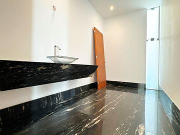 Casa de Estreno en La Molina Vieja!!
