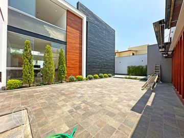 Casa de Estreno en La Molina Vieja!!