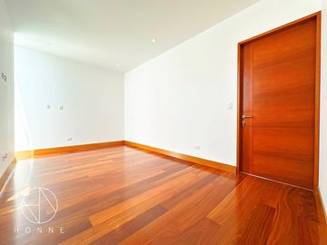 Casa de Estreno en La Molina Vieja!!