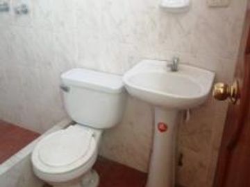 SE VENDE DEPARTAMENTO EN 4to PISO CERCA AL MALL AVENTURA DE CHICLAYO