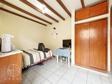 Venta de Edificio de tres pisos a precio de Ocasión!
