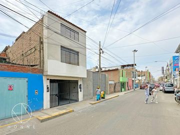 Venta de Edificio de tres pisos a precio de Ocasión!