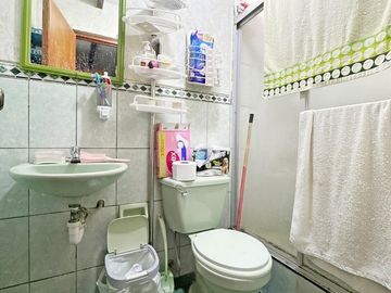 Venta de Edificio de tres pisos a precio de Ocasión!