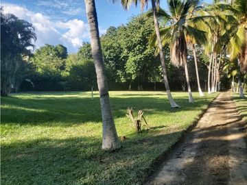 VENTA DE FINCA EN SANTA FE DE ANTIOQUIA