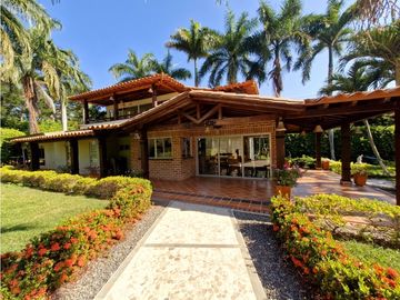 VENTA DE FINCA EN PARCELACION SANTA FE DE ANTIOQUIA