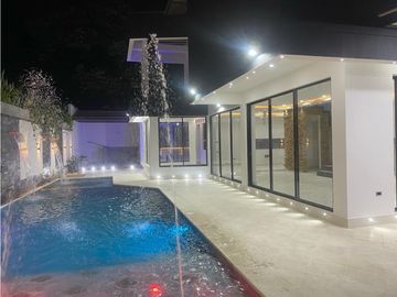 VENTA DE CASA EN SAN JERONIMO
