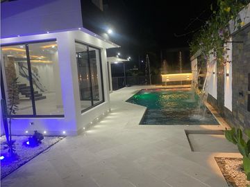 VENTA DE CASA EN SAN JERONIMO