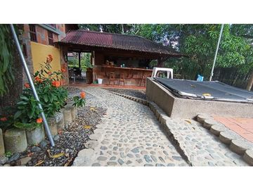 VENTA DE FINCA INDEPENDIENTE SANTAFE DE ANTIOQUIA