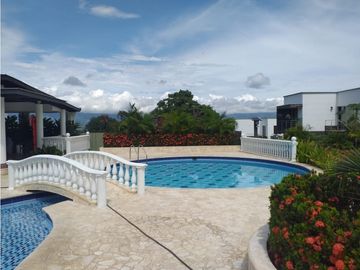 VENTA DE CASA EN CONDOMINIO SOPETRAN