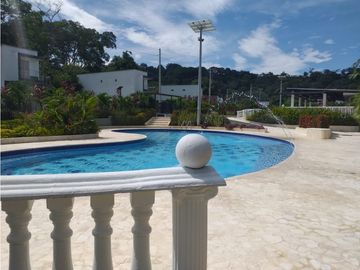 VENTA DE CASA EN CONDOMINIO SOPETRAN