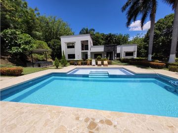 VENTA DE FINCA EN SANTA FE DE ANTIOQUIA