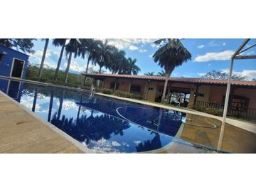 VENTA DE FINCA EN PARCELACION SANTA FE DE ANTIOQUIA