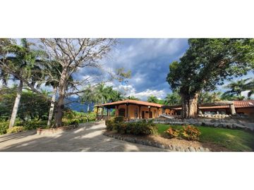 VENTA DE FINCA EN PARCELACION SANTA FE DE ANTIOQUIA