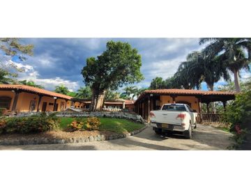 VENTA DE FINCA EN PARCELACION SANTA FE DE ANTIOQUIA