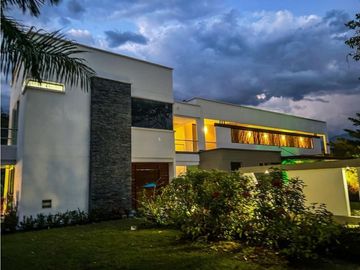 VENTA DE FINCA EN SANTA FE DE ANTIOQUIA