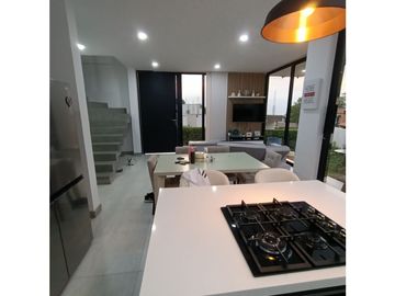 Venta De Casa En Condominio Sopetran