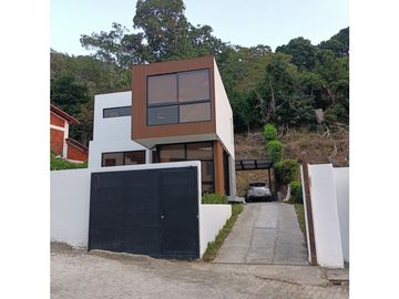 Venta De Casa En Condominio Sopetran