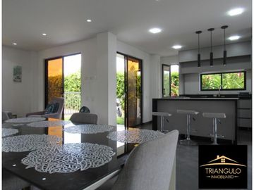 VENTA DE CASA EN CONDOMINIO SOPETRAN