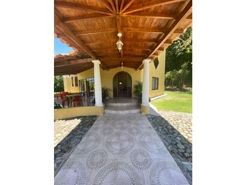 VENTA DE FINCA EN SANTA FE DE ANTIOQUIA