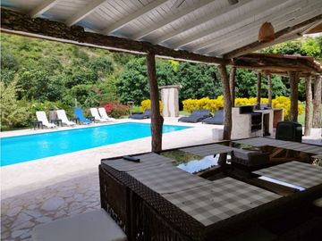 VENTA DE FINCA EN SANTA FE DE ANTIOQUIA
