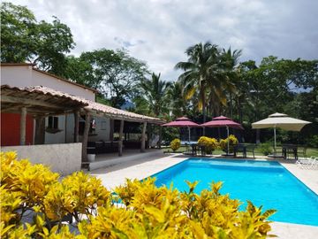 VENTA DE FINCA EN SANTA FE DE ANTIOQUIA