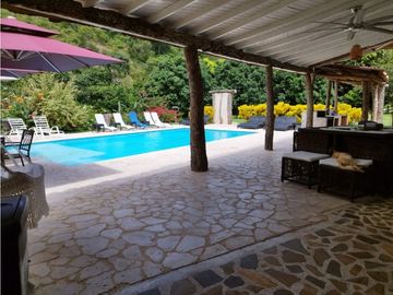 VENTA DE FINCA EN SANTA FE DE ANTIOQUIA