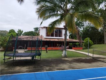 VENTA DE FINCA EN SANTA FE DE ANTIOQUIA