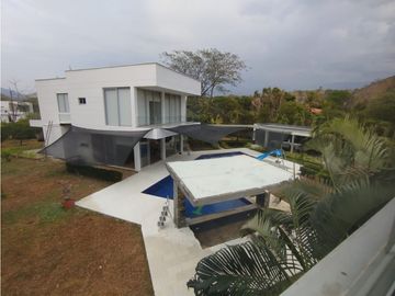 VENTA DE FINCA EN SANTA FE DE ANTIOQUIA