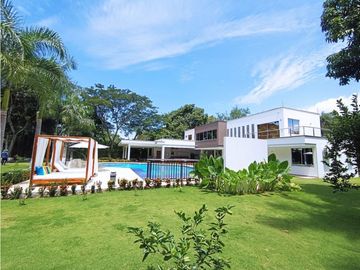 Venta De Hermosa Finca En Santa Fe De Antioquia