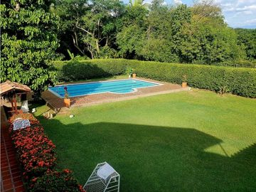 VENTA DE FINCA EN PARCELACION SANTA FE DE ANTIOQUIA