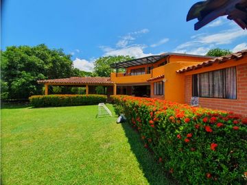 VENTA DE FINCA EN PARCELACION SANTA FE DE ANTIOQUIA