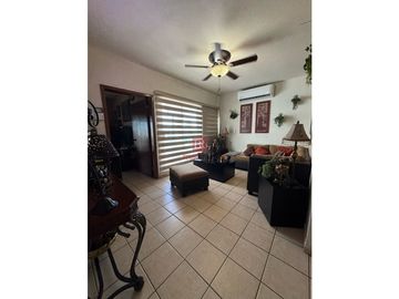 CASA EN VENTA EN FRACC. OTANCAHUI. CD. OBREGÓN, SONORA