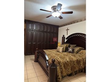 CASA EN VENTA EN FRACC. OTANCAHUI. CD. OBREGÓN, SONORA