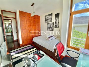 Jardín del Mar, Reñaca. Casa con vista panorámica  de  759 m2.