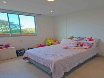 VENDO APARTAMENTO EN PORTAL DE GENOVES