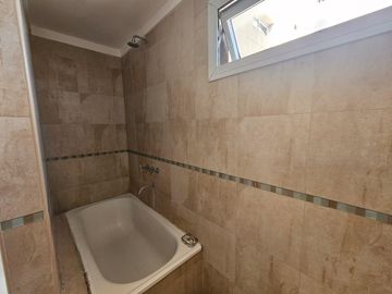 Departamento Amoblado en alquiler, 2 ambientes en Tigre Centro