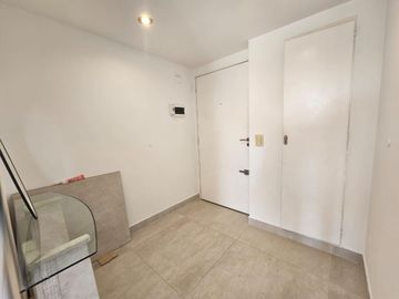 Departamento Amoblado en alquiler, 2 ambientes en Tigre Centro