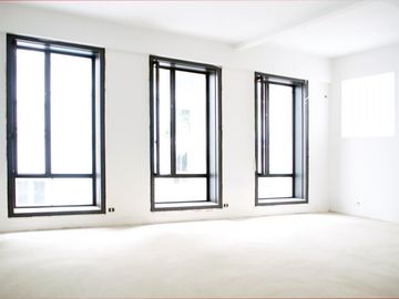 Espectacular loft en edificio a estrenar sobre Plaza Vicente López. Financiación directa