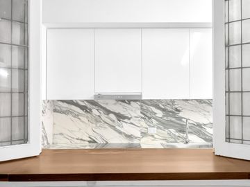 Espectacular loft en edificio a estrenar sobre Plaza Vicente López. Financiación directa