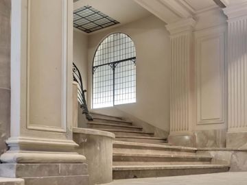 Espectacular loft en edificio a estrenar sobre Plaza Vicente López. Financiación directa