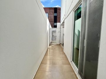 Casa en Venta con amplio jardin en Momoxpan San Pedro Cholula, Puebla