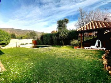 Hermosa Casa No Perimetral 4 D/ 3 B/ Piscina