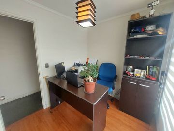Hermosa Casa No Perimetral 4 D/ 3 B/ Piscina
