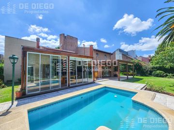 Venta casa 5 ambientes triple lote, pileta y ascensor -  Country San Miguel de Ghiso, Bella Vista