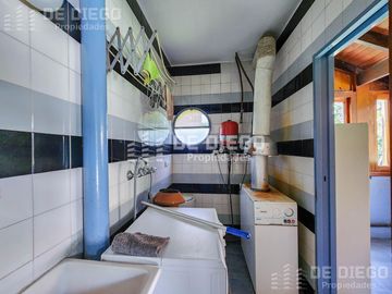 Venta casa 5 ambientes triple lote, pileta y ascensor -  Country San Miguel de Ghiso, Bella Vista