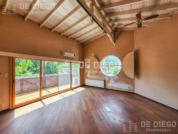 Venta casa 5 ambientes triple lote, pileta y ascensor -  Country San Miguel de Ghiso, Bella Vista