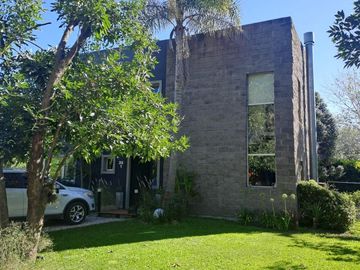 VENTA Casa Fincas De Maschwitz-Maschwitz-Pileta-APTA CREDITO-Radiadores