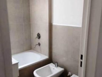 Excelente departamento de 2 ambientes al frente