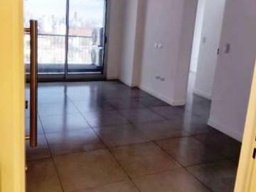 Excelente departamento de 2 ambientes al frente