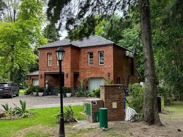 Impecable propiedad en Saint Thomas Norte, Canning